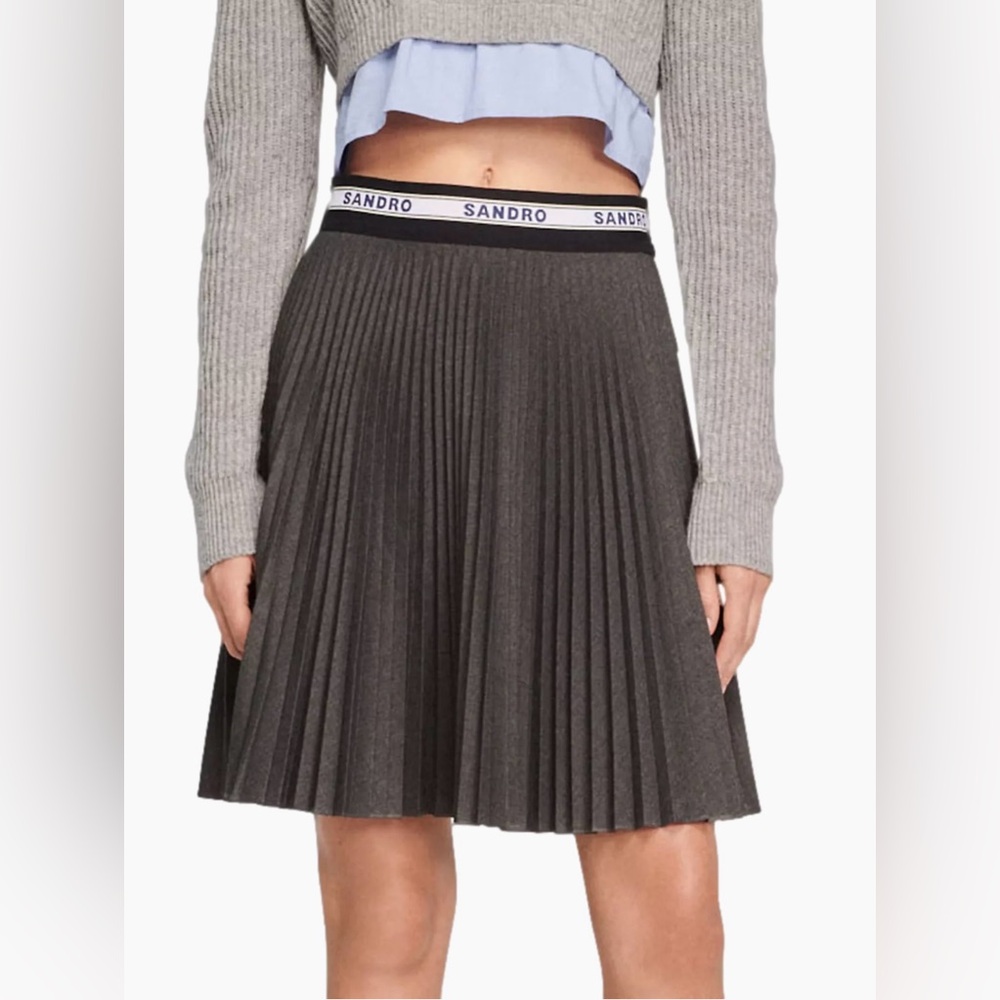 Sandro pleated grey skirt size 38 like new